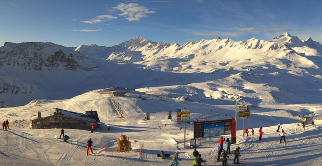 ����� ����