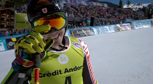 ����� ����