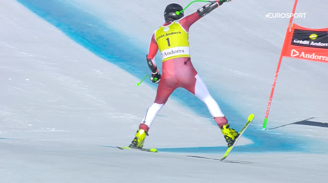 ����� ����