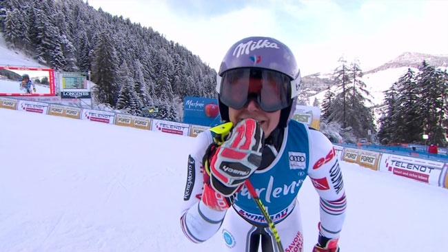 ����� ����