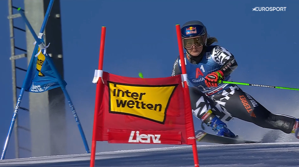 ����� ����