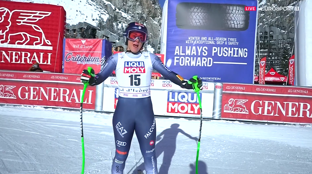 ����� ����