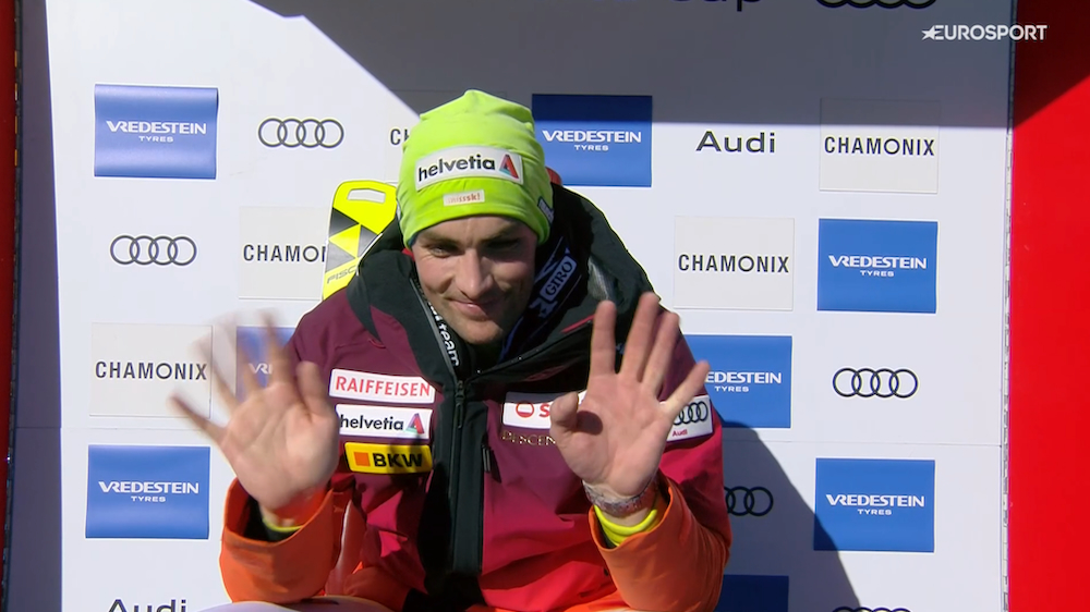 ����� ����