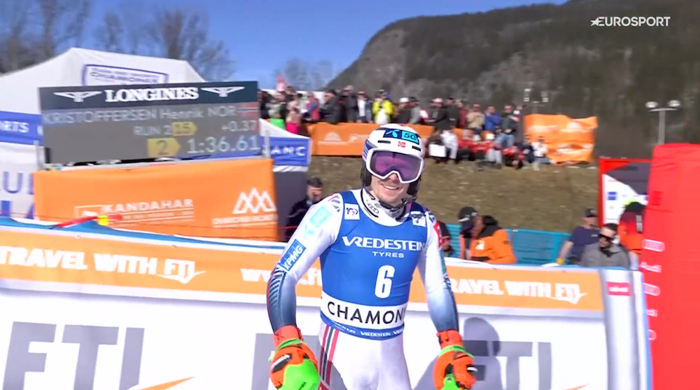 ����� ����