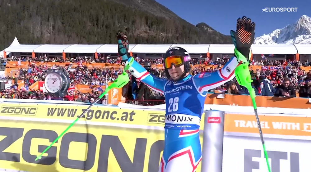 ����� ����