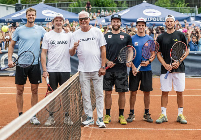 ����� ����