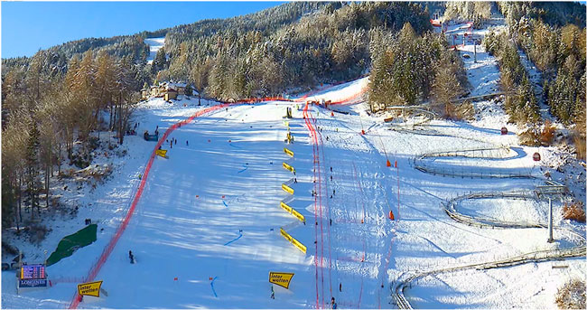 ����� ����