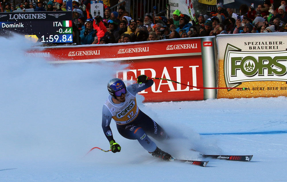 ����� ����