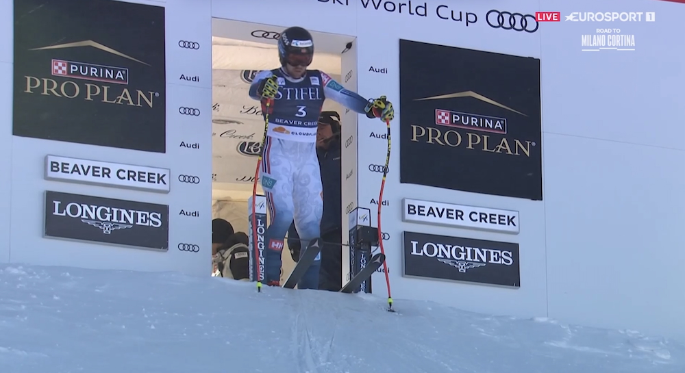 ����� ����