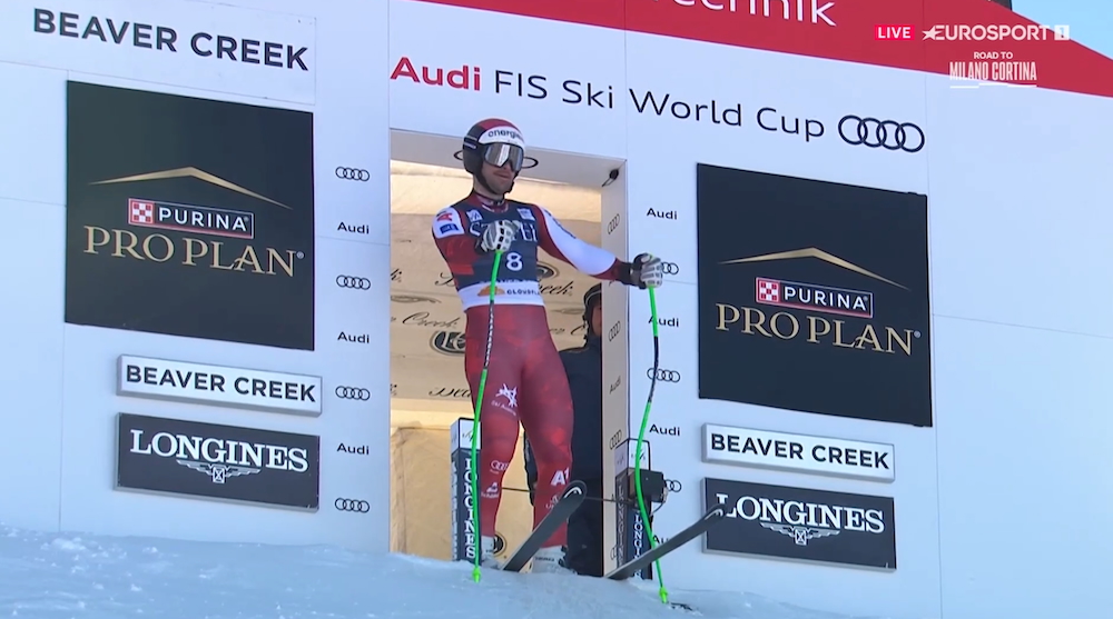 ����� ����