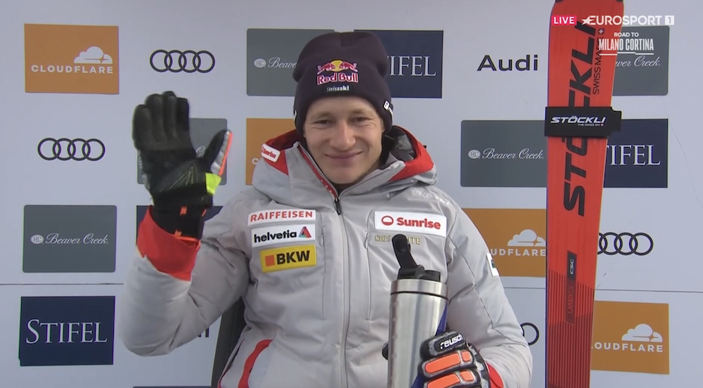 ����� ����