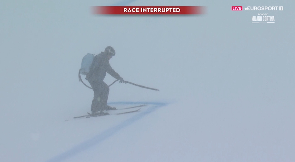 ����� ����