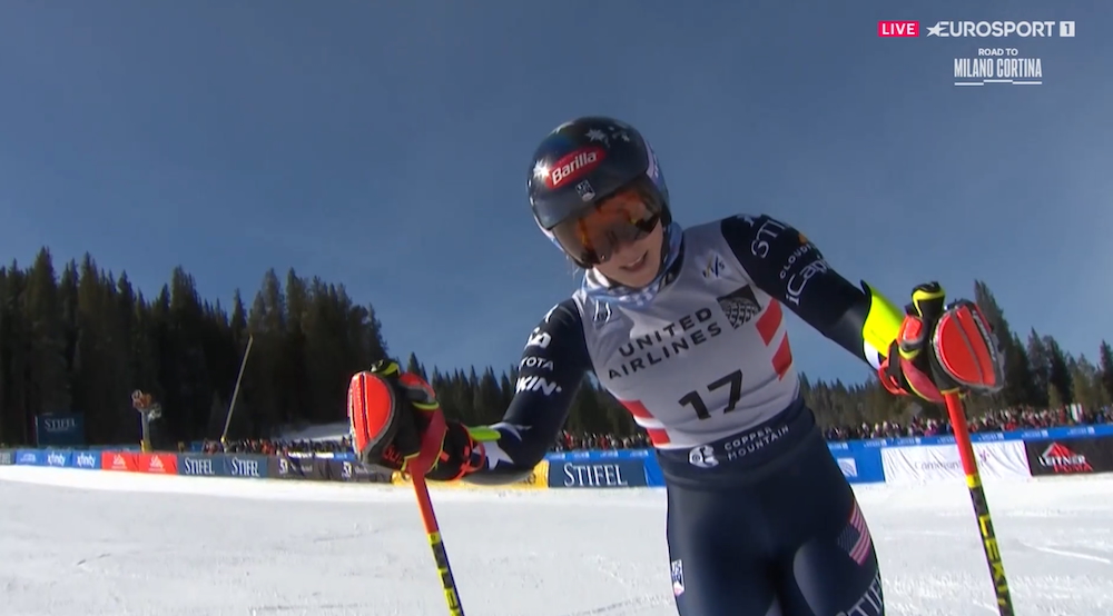 ����� ����