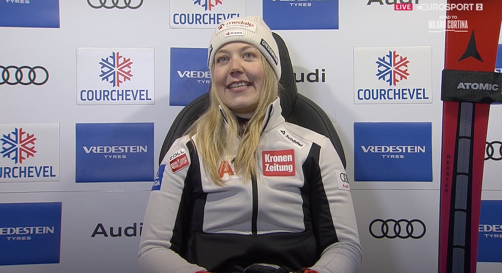 ����� ����