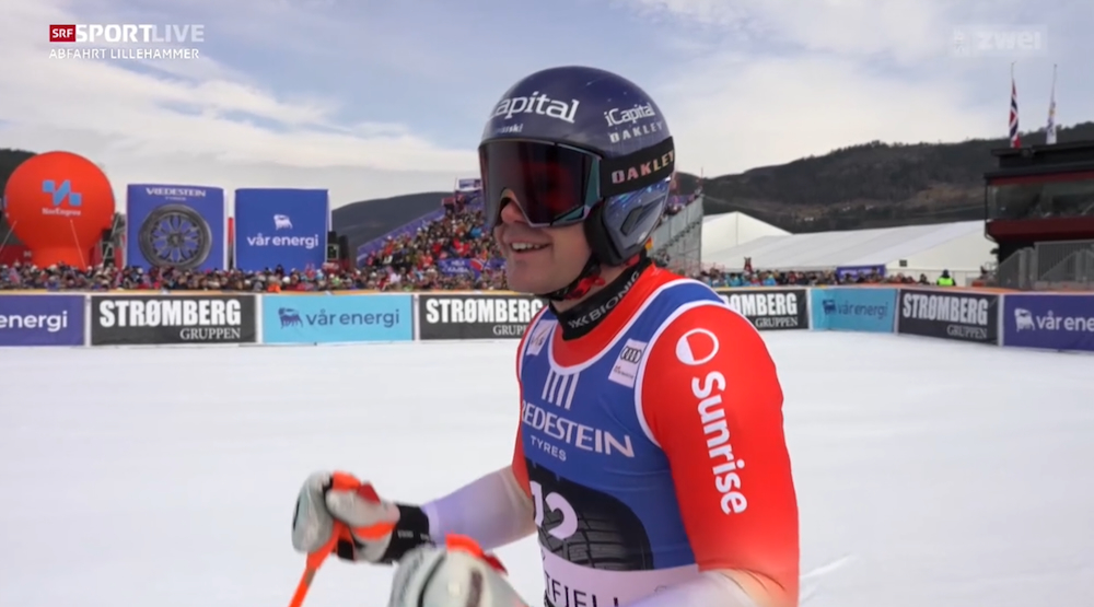 ����� ����