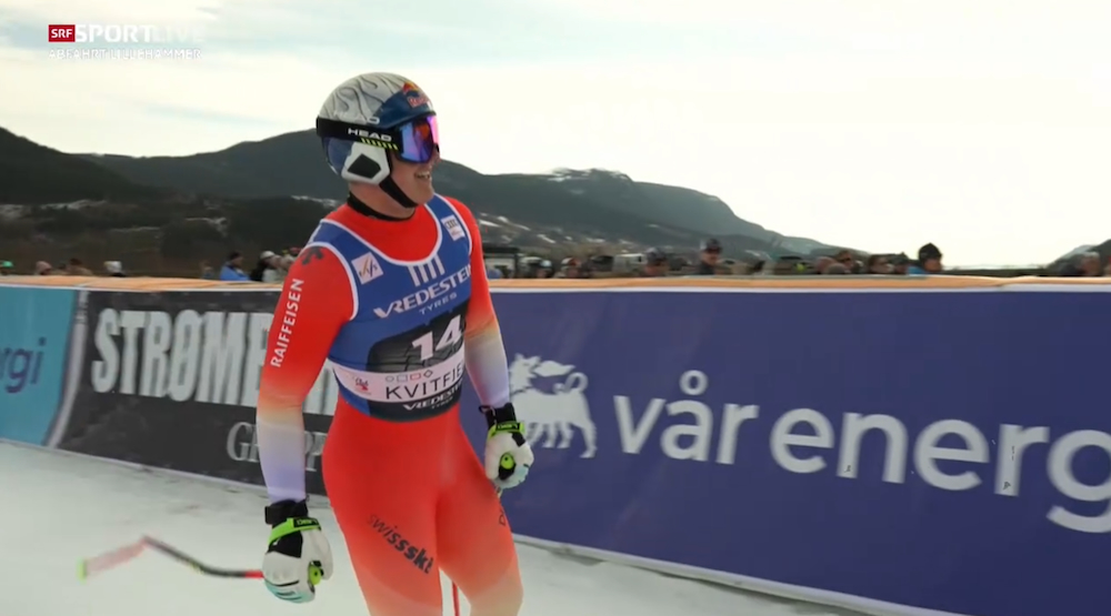 ����� ����