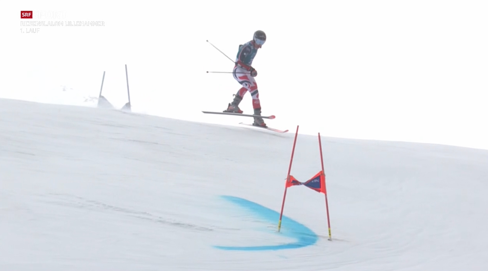 ����� ����