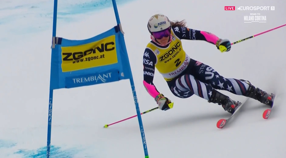 ����� ����