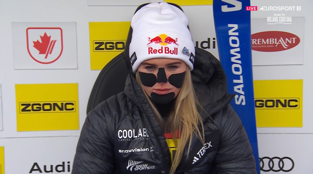 ����� ����