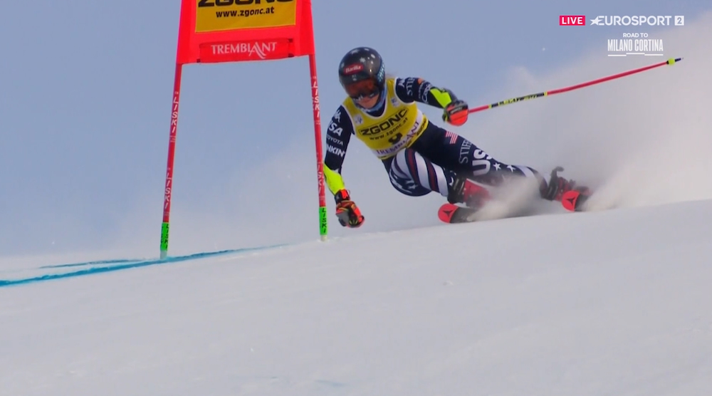 ����� ����