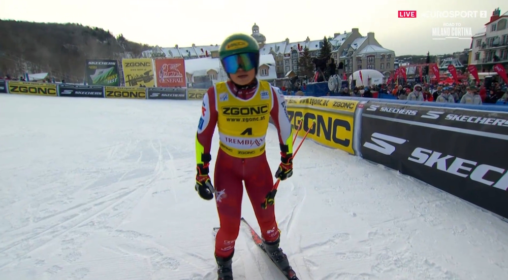 ����� ����