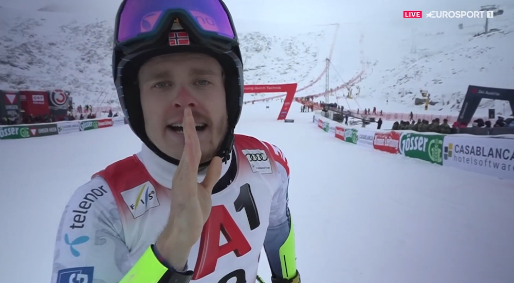 ����� ����