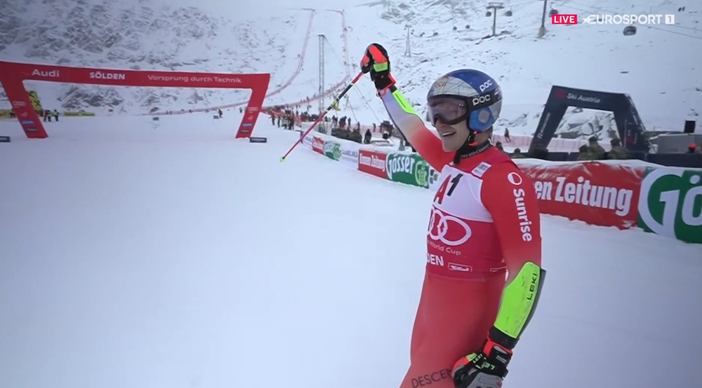 ����� ����