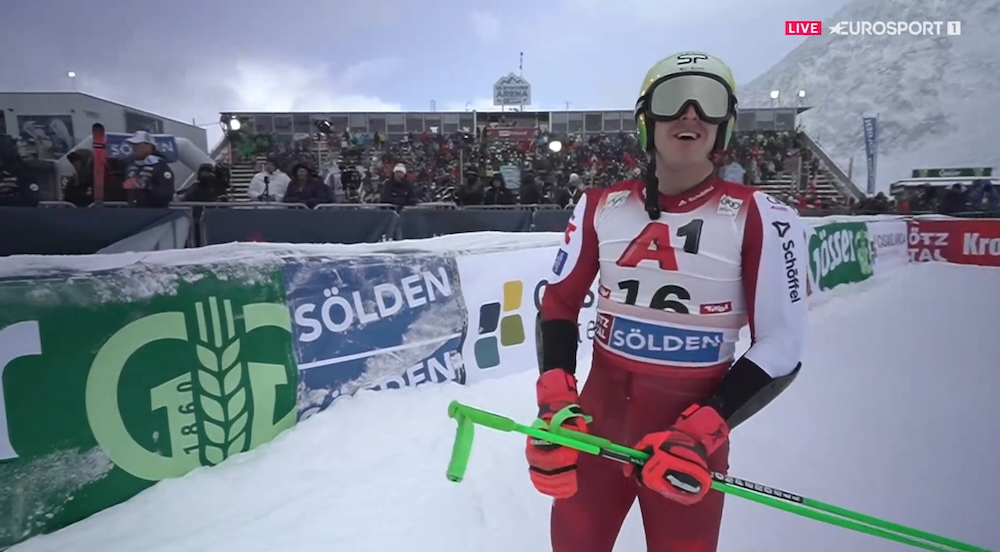 ����� ����