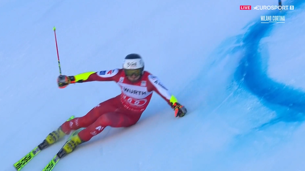 ����� ����