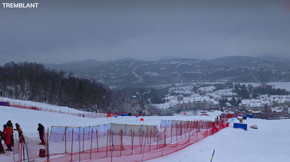 ����� ����