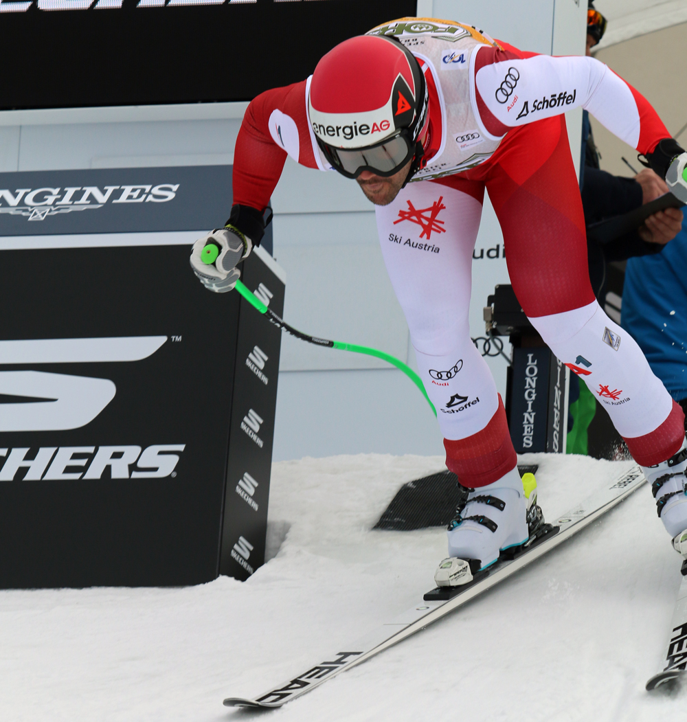 ����� ����