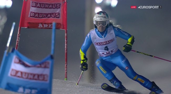 ����� ����