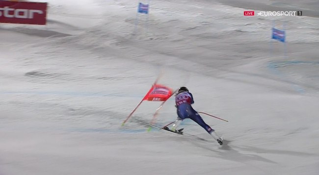 ����� ����