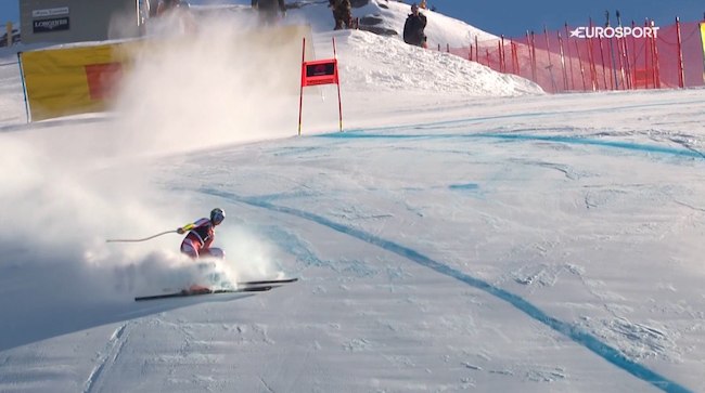 ����� ����