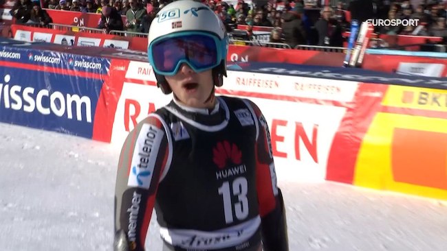 ����� ����